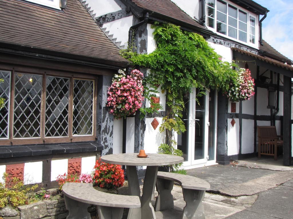 Rose & Crown Hotel Tenbury Bagian luar foto
