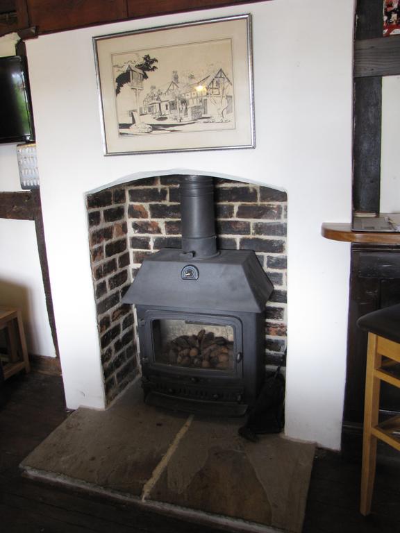 Rose & Crown Hotel Tenbury Ruang foto