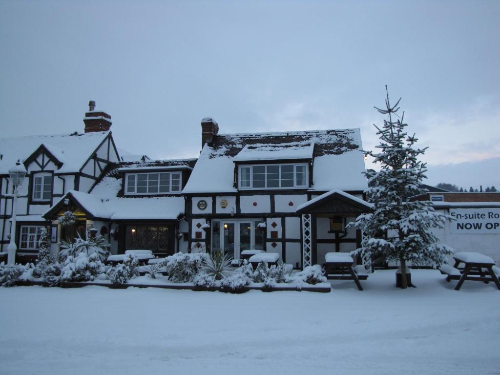 Rose & Crown Hotel Tenbury Bagian luar foto